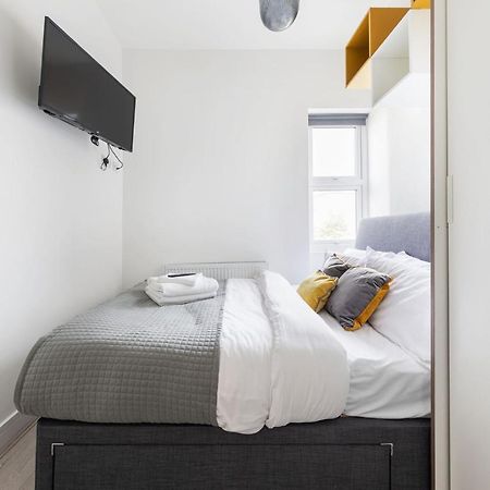 Functional Budget Stay With Wi-Fi And Laundry Facilities Near Tube Station London Exterior photo