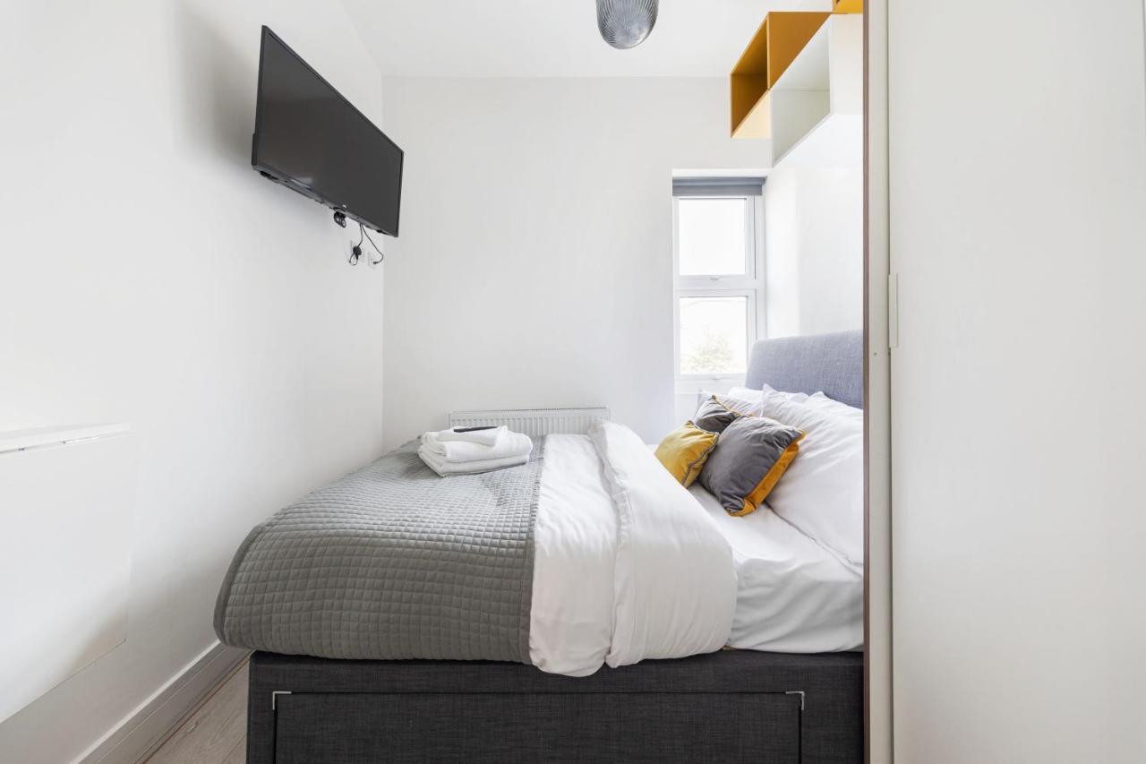 Functional Budget Stay With Wi-Fi And Laundry Facilities Near Tube Station London Exterior photo